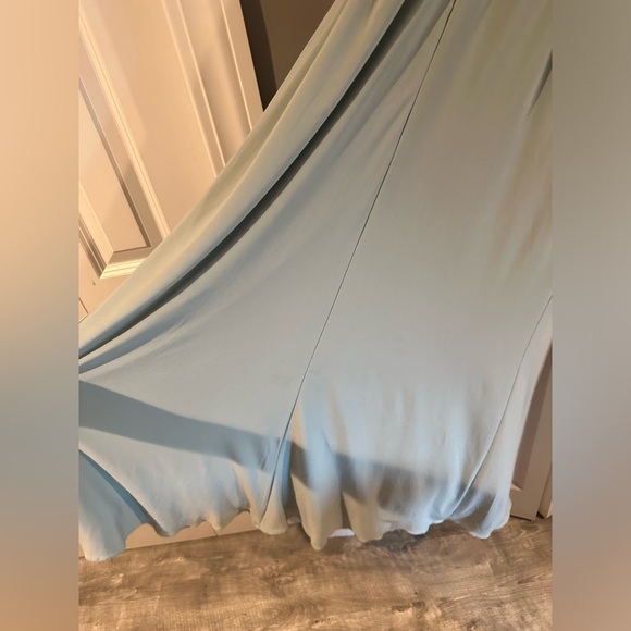 Sage green long formal dress - Picture 2 of 10